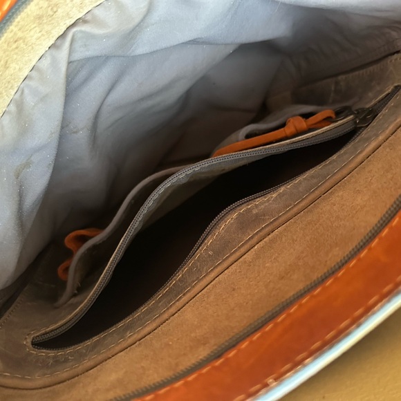 ❤️Tote bag, shoulder and crossbody. Full grain leather, handcrafted - EUC!❤️ - Picture 6 of 15